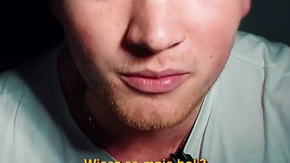 Mam jedną pie*doloną schizofrenięzaburzenia emocjonalne, proszę puść to na antenie, Jestem Bogiem