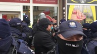 Mocne! Grzegorz Braun uwolnił z kordonu policji Piotrka z C. H. W. D. P.  TV