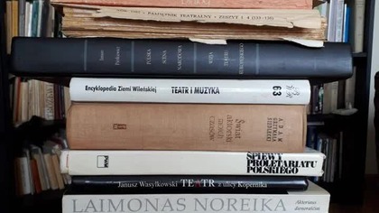 Z biblioteki prywatnej Alwidy Bajor