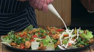 Najsłynniejsza sałatka wszelkich imprez ! GYROS w moim wykonaniu / Oddaszfartucha