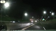 Wypadek pijany kierowca uderza w barierę na autostradzie
