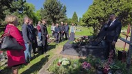 Odsłonięcie nowego nagrobka profesora Mariana Mazura