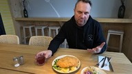Giantyczny schabowy za 28 zł ! na krupówkach w Zakopanem ! / Oddaszfartucha