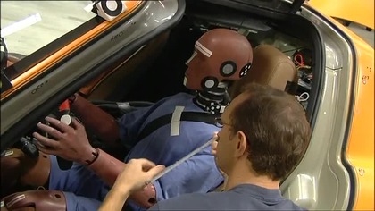 Mercedes SLS crash test