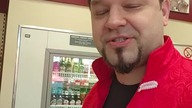 pracownicy na stacji Orlen nie chce się wypowiadać kto był lepszy gorszy i w ogóle cokolwiek