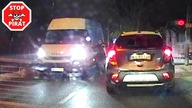 Niezabezpieczony bus ucieka awanturującemu się kierowcy.  STOP PIRAT