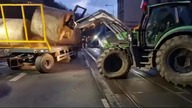 07. 03. 2024 Jede traktor před Strakovku, pro Fialu veze kopku