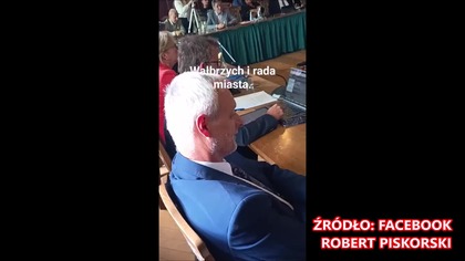 Wałbrzyski radny Mariusz Kalinowski zadeklarował, iż przyjmie 10 Filipinek.