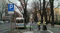 Czy milicja łamie prawo? Pieszy musi.