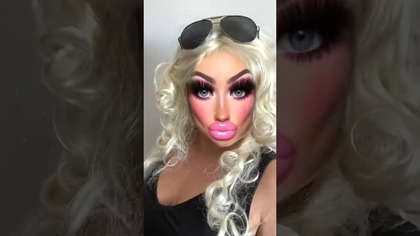 Ta lafirynda z parteru...  #shorts #parodia #blok #humor #sąsiadka #skecz #komedia #scenki #dc