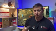 Po co i dlaczego wystają dwa kable w kamerze ?