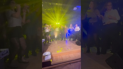 Zabawa śmiech i taniec . To dzięki Wam powstaje magia .  