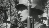 Honorowa warta Niemiecka przed grobem marszałka Piłsudskiego rok 1939
