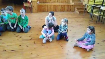 Feryjne warsztaty pt.  Heca z teatrem w domu kultury w Markuszowie