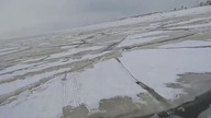 Fala podczas pod lodowego łowienia