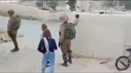 DZIECI PALESTYNSKIE przeciw izraelskiemu TERROROWI ... dzielna AHED TAMIMI.. mp4 686x432