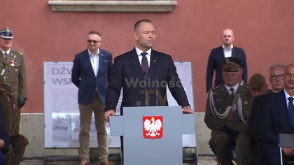 PREZYDENT NAWROCKI Z PIĘKNĄ MOWĄ DO ŻOŁNIERZY! WYPOMNIAŁ BANDZIE TUSKA JAK WALCZYLI Z POLAKAMI!