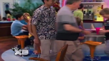 The Suite Life on Deck S1 EP 7-8 airings on Disney XD Scandinavia (Sweden) (English dub)