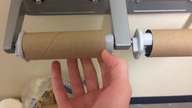Irytująca wymiana zużytej rolki papieru toaletowego