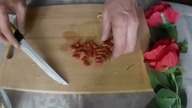 Jajeczna pasta , sałatka z jajkiem , cienka kiełbasa , bardzo łatwe i tanie , dzieci uwielbiają.