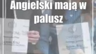 Angielski mają w paluszku.  A Kacper zna ten język najlepiej