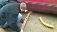 Jak wymienić koło bez lewarka?