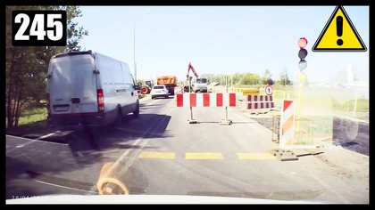 Czerwone na wahadle