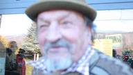 Góral śpiewanie o pannie z krzywym nosem