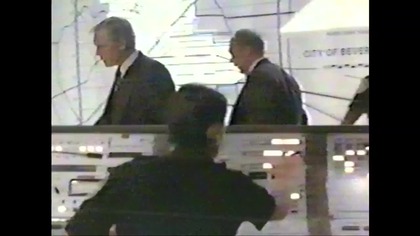 Gliniarz Z Beverly Hills . Pirat dmr Czy leci znami pilot ..... VID-1711694483648