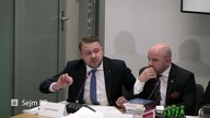 Przynieśli Panowie trochę książek, ale z czytaniem problem