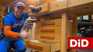 1215.  Klasyczna szafka z szufladami drewnianymi pod strugnicę