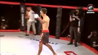 Niecodzienna sytuacja podczas walki MMA