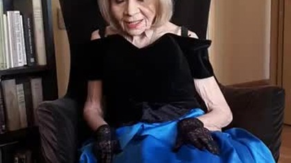 Alwida Bajor listening to Chopin