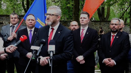 Podpalili szpital z Polakami - konferencja prasowa KORONY w rocznicę zbrodni w Janowej Dolinie