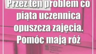 Przez ten problem co piąta uczennica opuszcza zajęcia.  Pomóc mają różowe skrzynki
