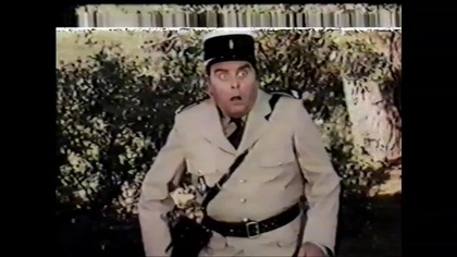 Fragment bazar&oacute;wki VHS: Żandarm i kosmici Lektor PL czyta nieznany bazarowy Louise de Funes