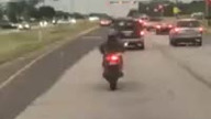 9 latek na motocyklu