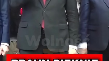 BRAUN PIĘKNIE ŚPIEWA HYMN POLSKI!