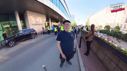 Izraelska konferencja w Warszawie - protest (720p 50fps AV1-48kbit AAC)