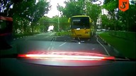 Ostre hamowanie autobusem