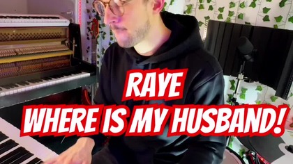 @RAYEofficial WHERE IS MY HUSBAND! #whereismyhusband #piano