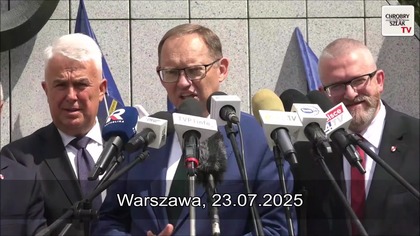 Konferencja prasowa posłów Korony przed pikietą Kłamali, kłamią i będą kłamać - Warszawa, 23. 07. 25