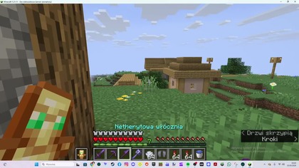 co lepsze minecraft legends czy dungeons?