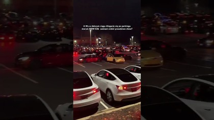 A Wy w dalszym ciągu ślizgacie się po parkingu starym BMW E36 zamiast zrobić prawdziwe show? #tesla