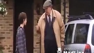 Wkurzony Janusz ochrzania Piotra za passata!!!