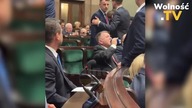 PIJANY POSEŁ KONFEDERACJI W SEJMIE OSTRA REAKCJA MARSZAŁKA HOŁOWNI!