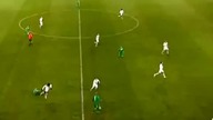 Boateng robi porządek z aktorami