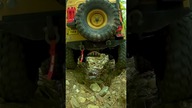 Traxxas TRX4 Defender RC Car SCALE DRIVING #shorts