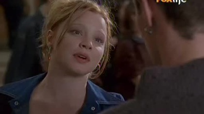 Sześć st&oacute;p pod ziemią - 01x03 - Stopa