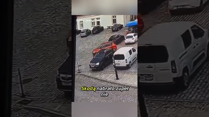  PARKOWANIE LEVEL: DEMOLKA! Kilka aut skasowanych  #shorts #wypadek #droga